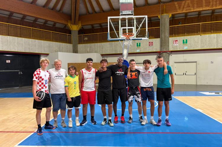 Under 19 Usb Basket